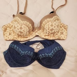 💕Victorias secret Body by Victoria 2 bras VGUC